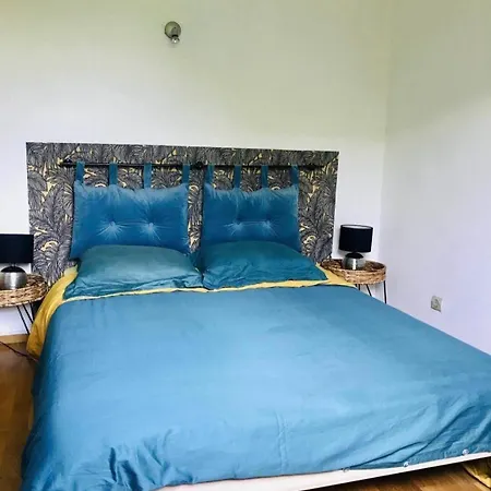 Jolie 700 M De La Et Des Commerces, 120m2, 3 펜션 *