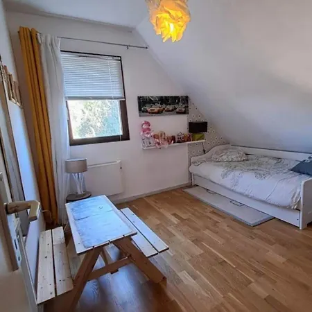 Jolie 700 M De La Et Des Commerces, 120m2, 3 펜션 위스트르앙